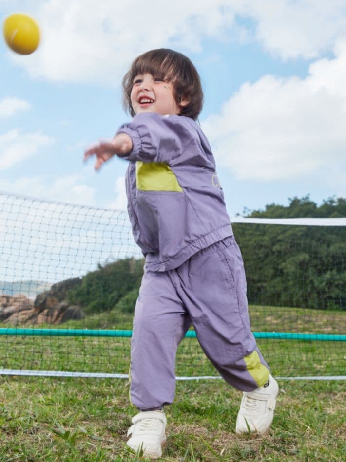 スポーツウェア キッズ アクティブキッズ ウインドブレーカーセット