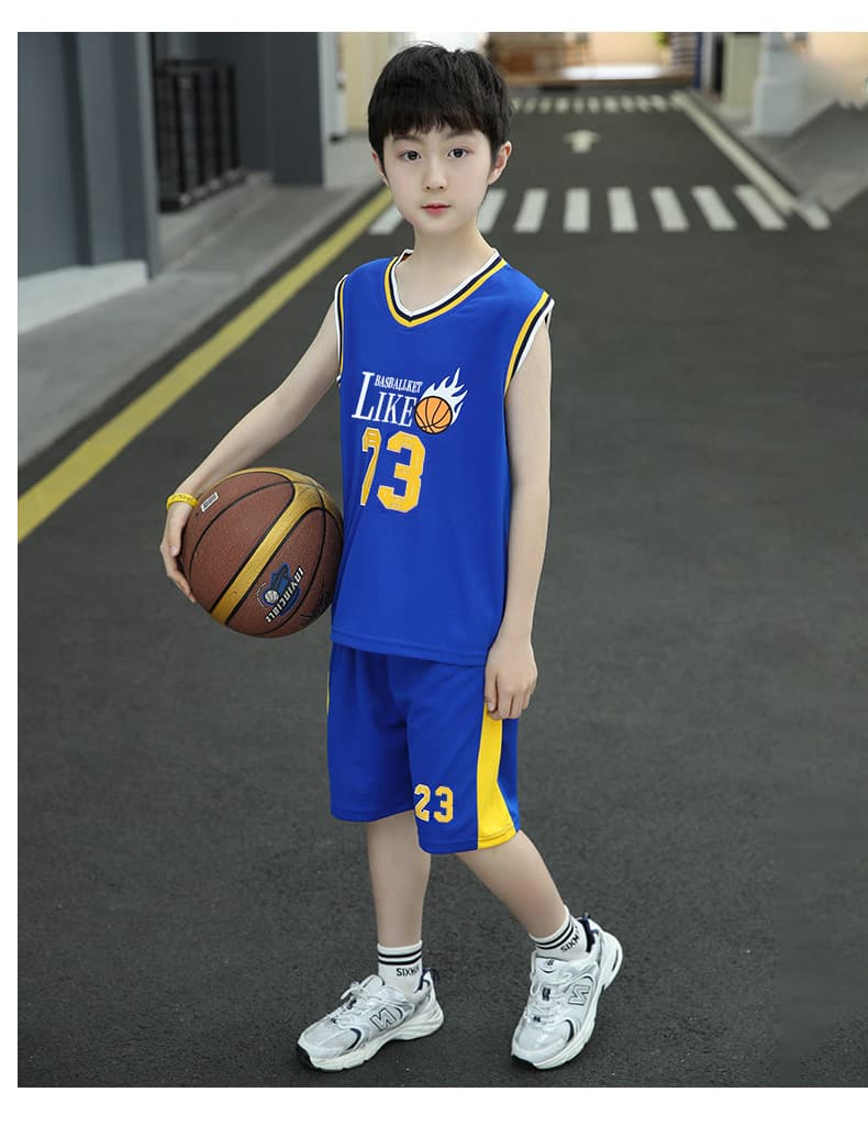 スポーツウェア バスケットボール選手風キッズユニフォーム