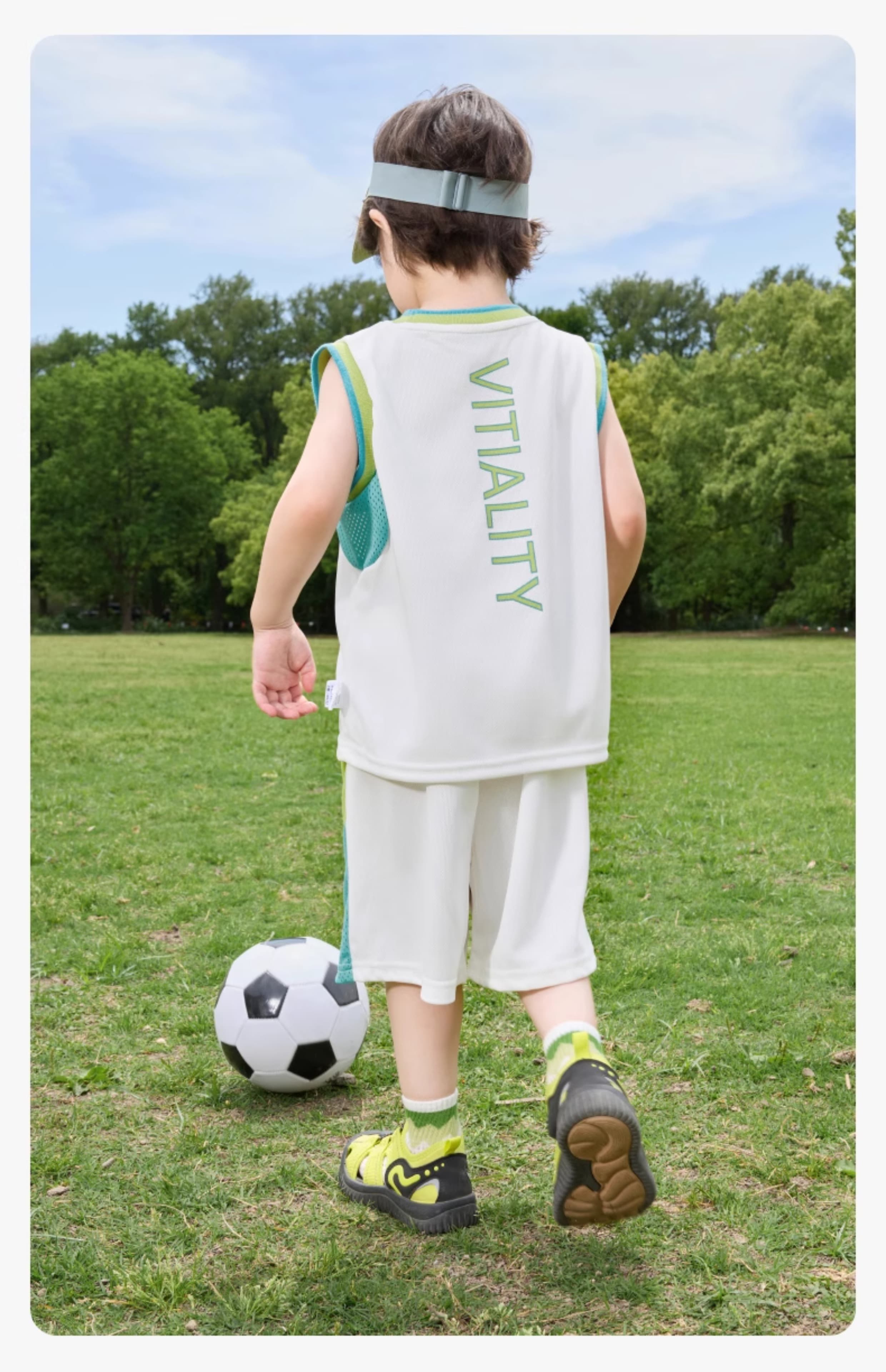 スポーツウェア キッズ爽快サッカーセットアップ
