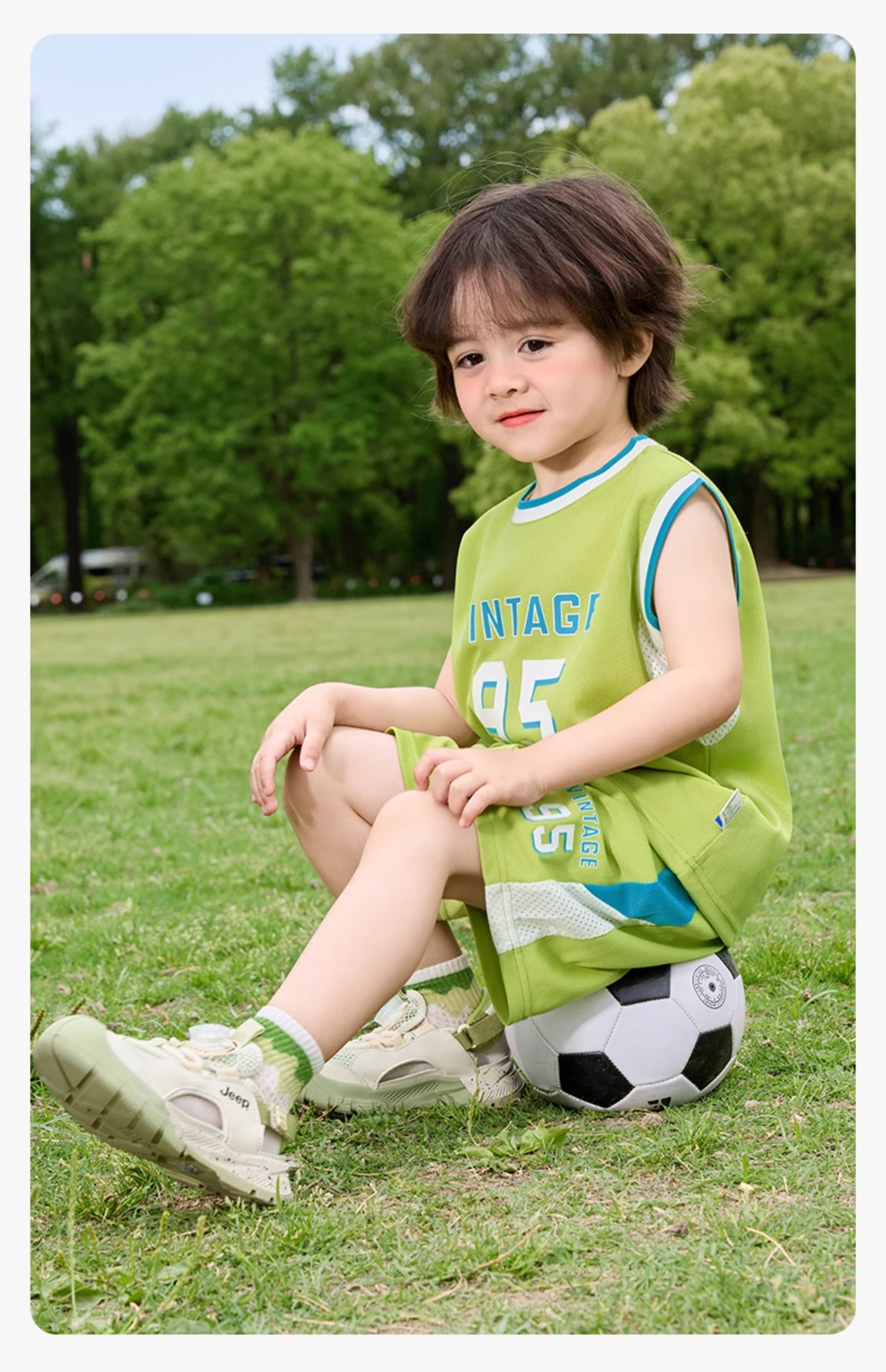 スポーツウェア キッズ爽快サッカーセットアップ