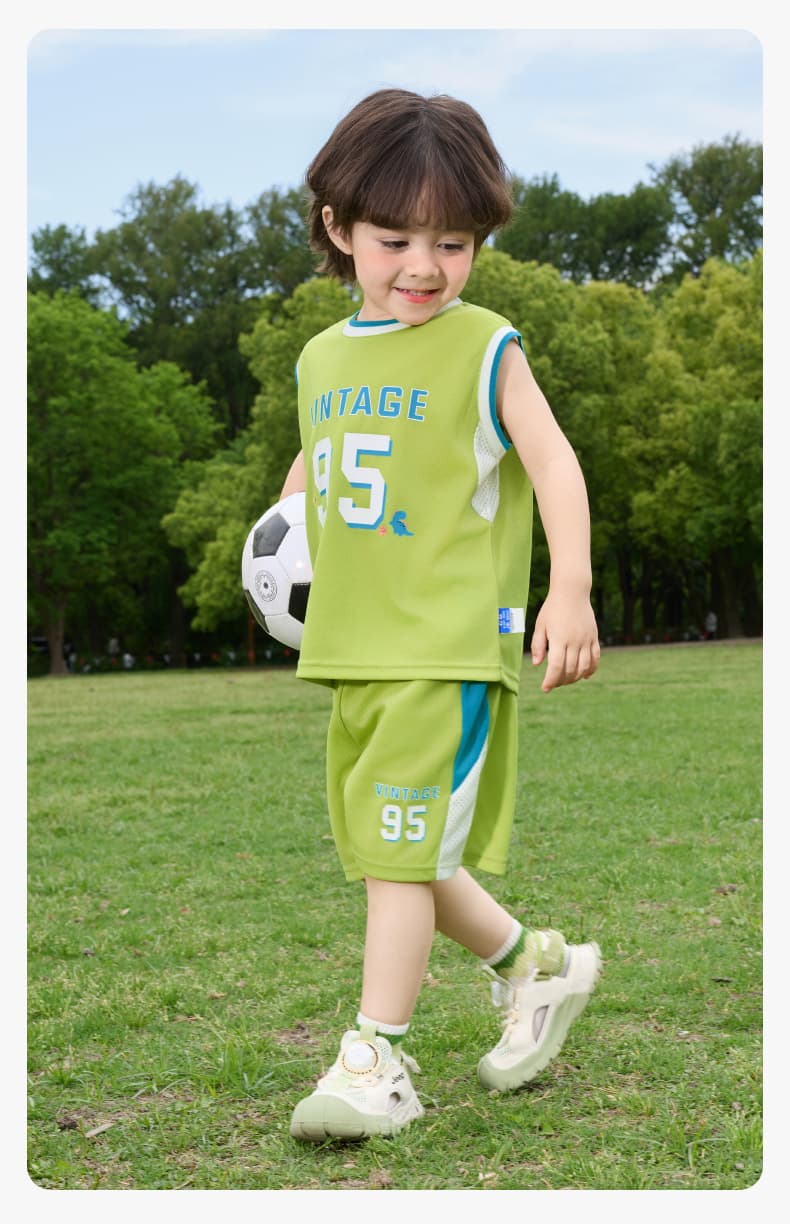 スポーツウェア キッズ爽快サッカーセットアップ