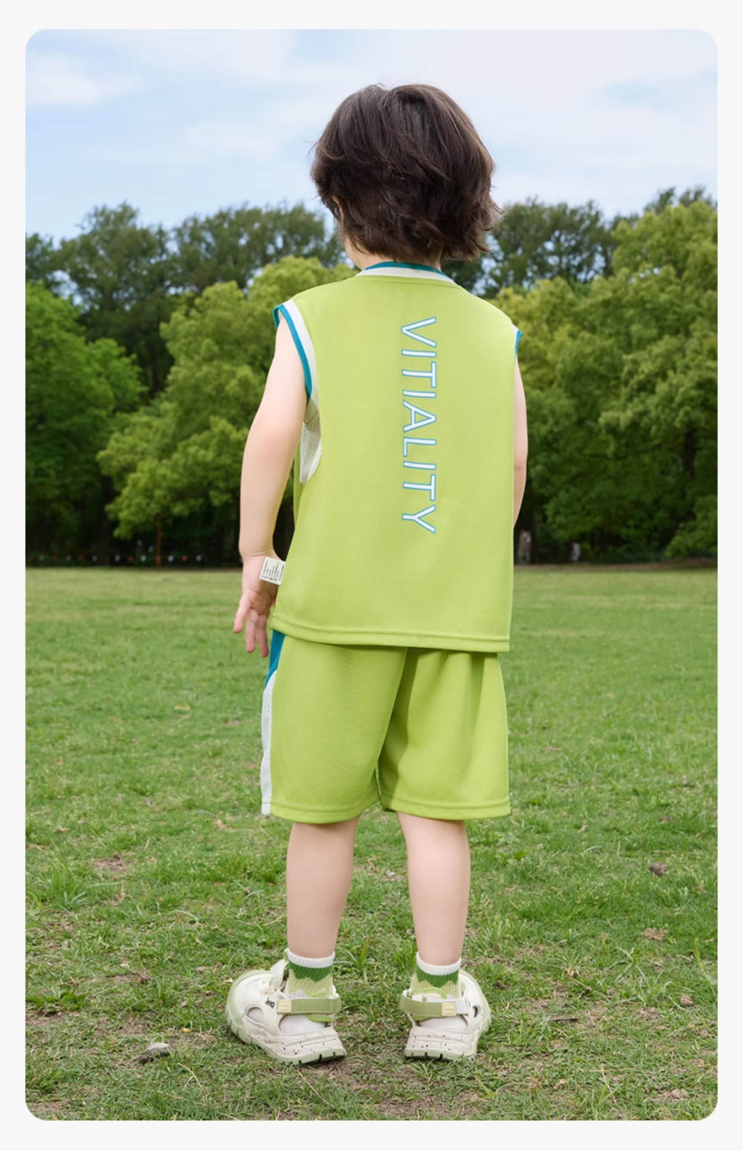 スポーツウェア キッズ爽快サッカーセットアップ